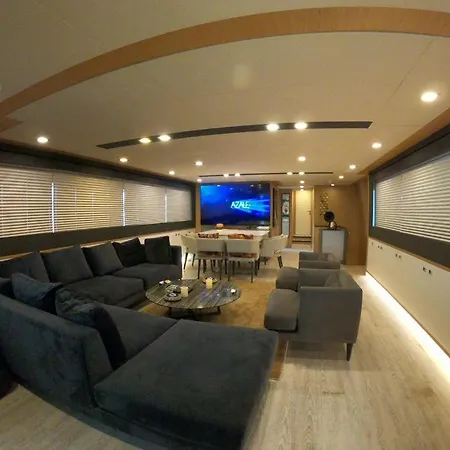 بوتيل Seara Yachting *