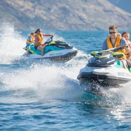 Seara Yachting بوتيل *