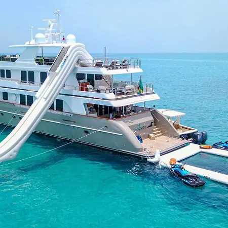 Seara Yachting 보트호텔
